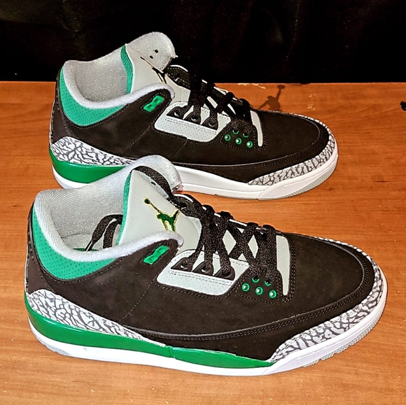 Air Jordan 3 Retro Pine Green - Picture 2 of 6